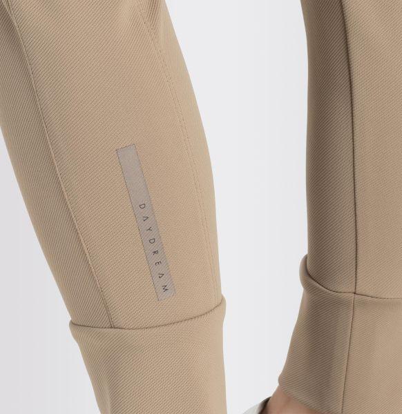 Daydream: Coole, nachhaltige Jeans & Hosen Fusion Air, High-performance Jersey
